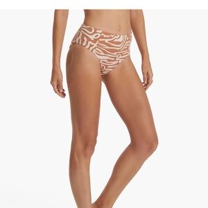 Vuori Dune swim bottoms. Size Medium.